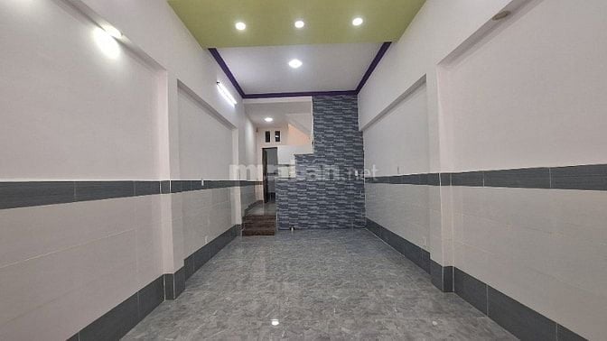 Nhà mới tuyệt đẹp, 1trệt, 1lầu, ST. Ngang 3,7m/NH4m x Dài 14,2m