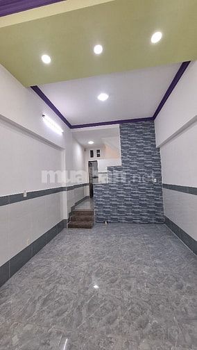 Nhà mới tuyệt đẹp, 1trệt, 1lầu, ST. Ngang 3,7m/NH4m x Dài 14,2m
