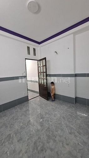 Nhà mới tuyệt đẹp, 1trệt, 1lầu, ST. Ngang 3,7m/NH4m x Dài 14,2m