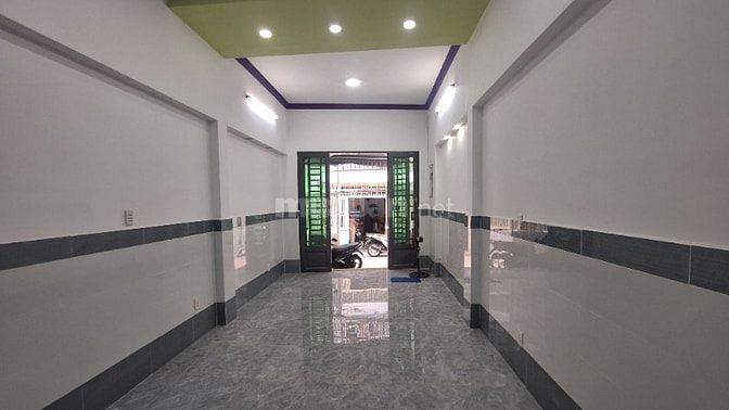 Nhà mới tuyệt đẹp, 1trệt, 1lầu, ST. Ngang 3,7m/NH4m x Dài 14,2m