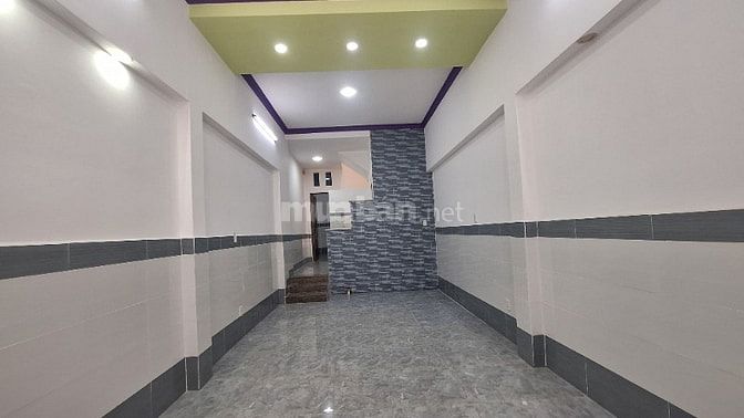 Nhà mới tuyệt đẹp, 1trệt, 1lầu, ST. Ngang 3,7m/NH4m x Dài 14,2m