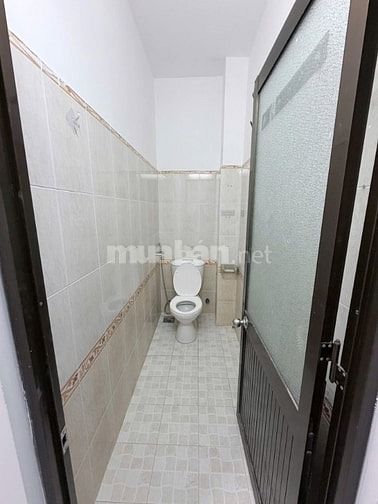 Nhà mới tuyệt đẹp, 1trệt, 1lầu, ST. Ngang 3,7m/NH4m x Dài 14,2m