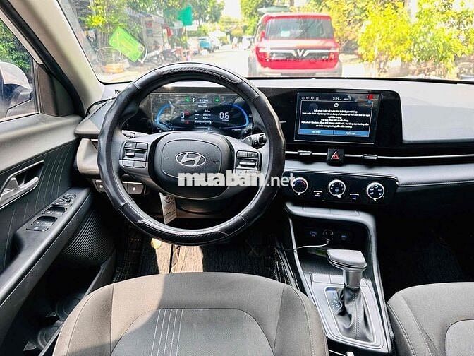 Hyundai Accent 2025 1.5 AT 21.000km Trắng 1 chủ