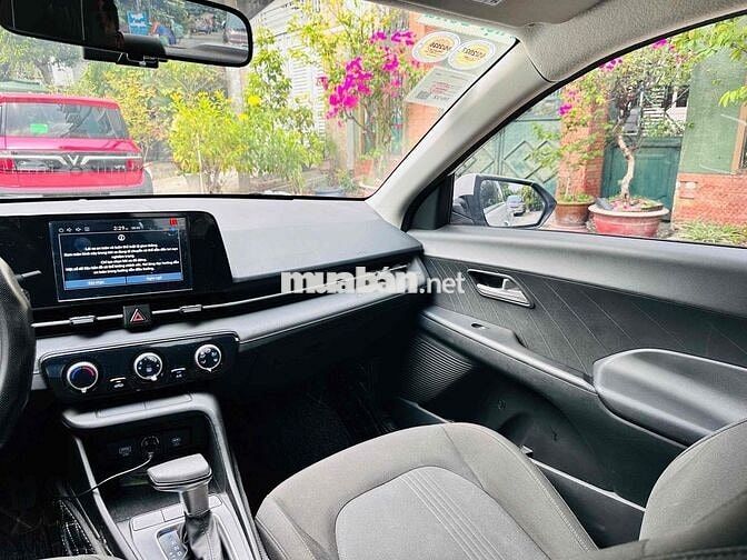 Hyundai Accent 2025 1.5 AT 21.000km Trắng 1 chủ