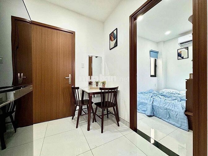 Căn hộ 2 Phòng ngủ Full nội thất ngay Phan Xích Long