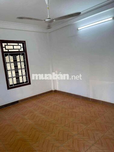 Cho Thuê nhà 5 Tầng 4PN TÂY HỒ . ÔTÔ Đỗ Cửa