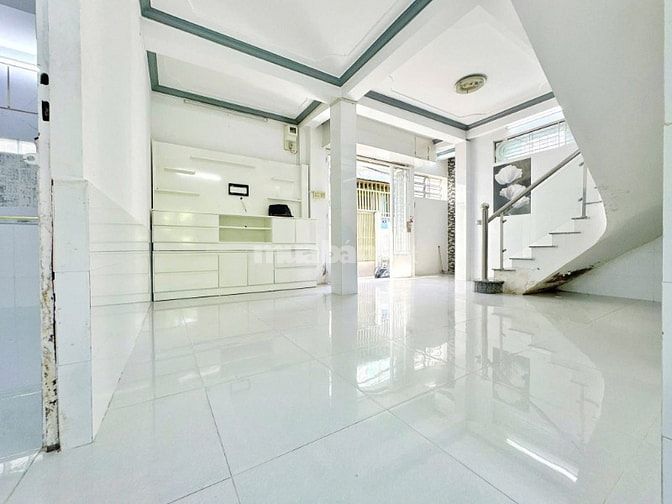  NHÀ TRỆT LẦU TRUNG TÂM NINH KIỀU LẤY HỘ KHẨU CHO CON