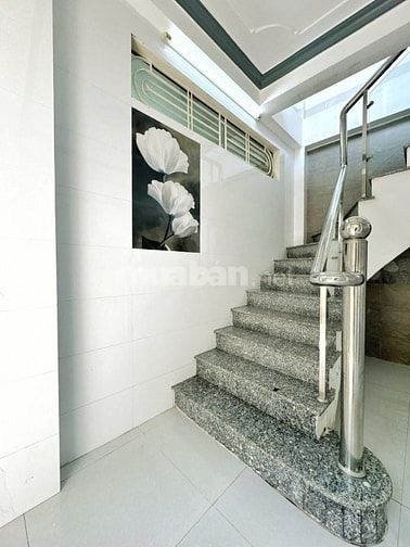  NHÀ TRỆT LẦU TRUNG TÂM NINH KIỀU LẤY HỘ KHẨU CHO CON