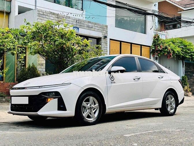 Hyundai Accent 2025 1.5 AT 21.000km Trắng 1 chủ
