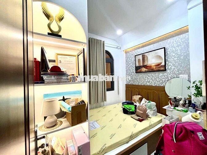 CHO THUÊ NHÀ 3PN FULL NỘI THẤT HXH NGAY TRUNG TÂM PHÚ NHUẬN CHỈ 17TR