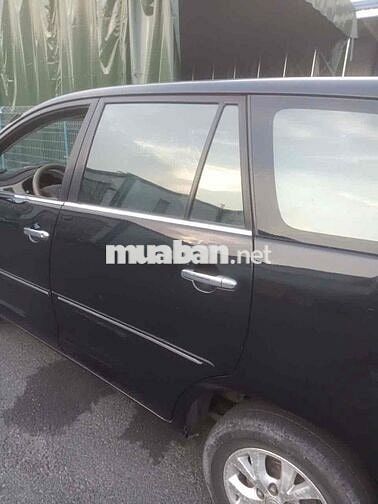 Toyota Innova 2006 Đen 7 chỗ