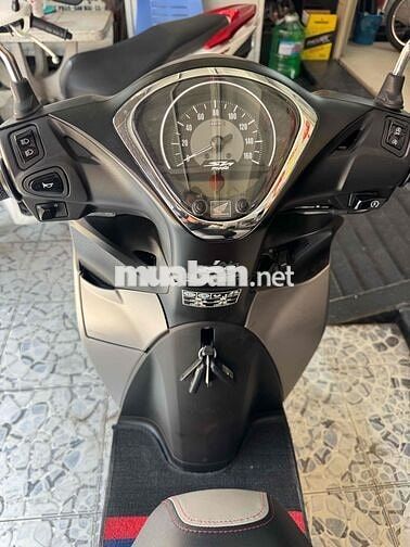 Honda SH Mode ABS 2025 Cao cấp Bạc nhám Chạy 800Km
