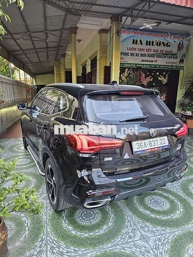 MG HS 1.5T DEL 2023 Đen 25210 km