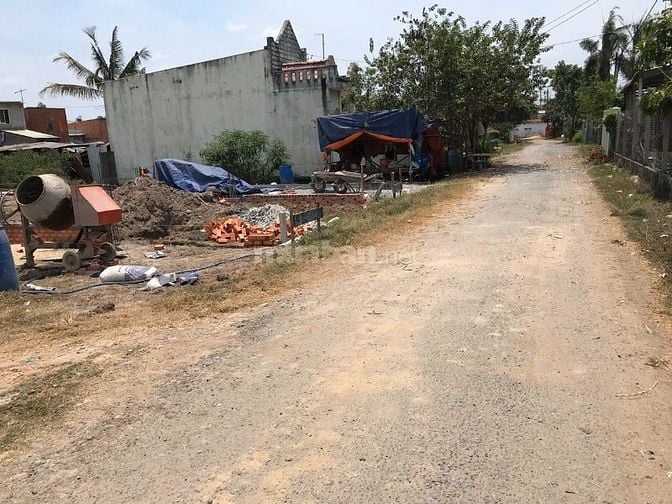 CCG bán lô đất mặt tiền nhựa đường Số 1 Xã Tân Thông Hội 890 triệu