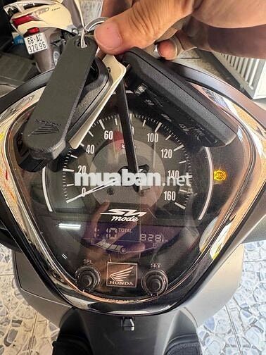 Honda SH Mode ABS 2025 Cao cấp Bạc nhám Chạy 800Km