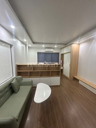 Bán nhà phố Hoàng Cầu 80m2, xây 8 tầng, có thang máy, hầm, ô tô tránh