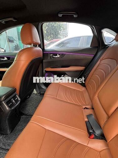 Kia Cerato Xanh lá 5 chỗ