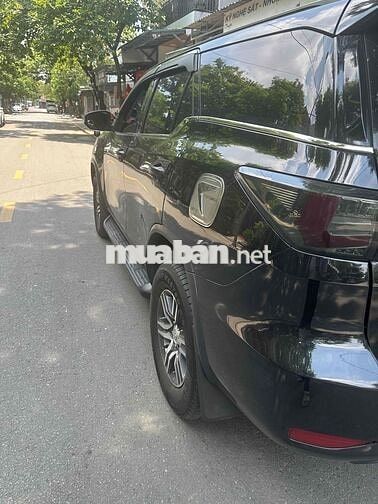 Toyota Fortuner 2018 Đen 25 vạn