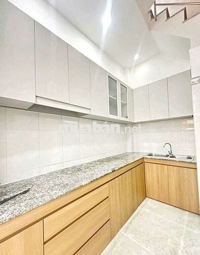 Cho Thuê Nhà 1 Trệt 3 Lầu 2PN 3WC Hẻm Đường Trần Xuân Soạn