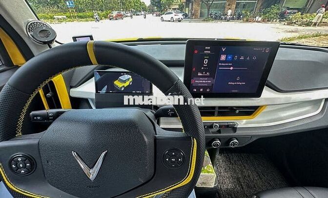 Xe điện VinFast VF3 2024 Vàng