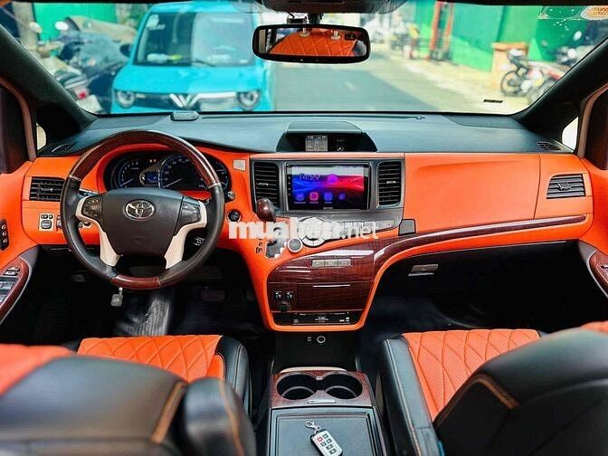 Toyota Sienna Limited Model 2013 nội thất ghế Vip