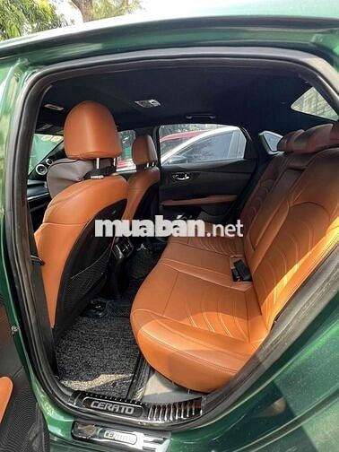 Kia Cerato Xanh lá 5 chỗ