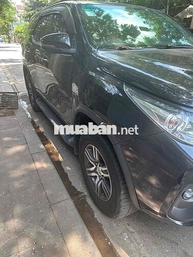 Toyota Fortuner 2018 Đen 250000 km