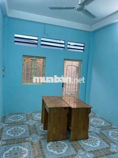 Cho thuê nhà nguyên căn 2 phòng ngủ 2wc có sân thượng 