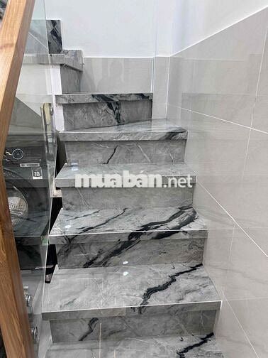 🏡 CHO THUÊ  NHÀ MỚI – 2 TẦNG – XÓM CHIẾU Q4
