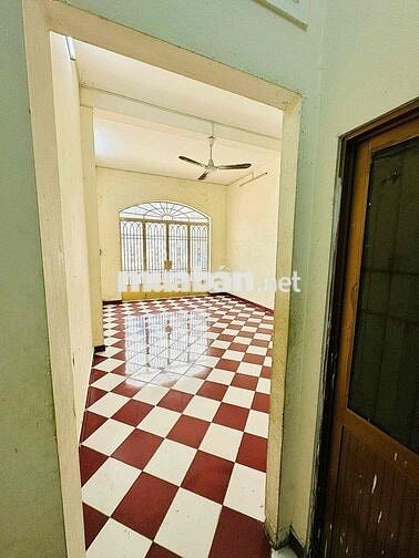 cho thuê nhà mặt tiền Phạm Phú Thứ Gần Chợ Lớn