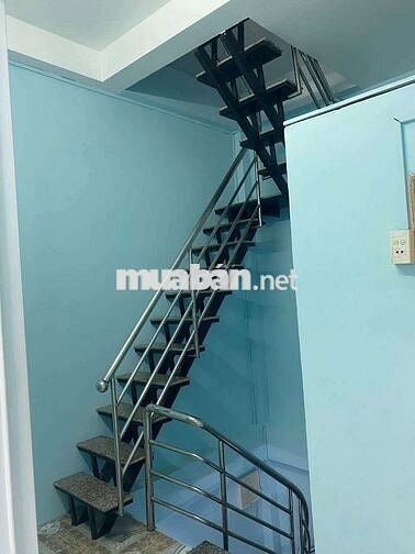 Cho thuê nhà nguyên căn 2 phòng ngủ 2wc có sân thượng 