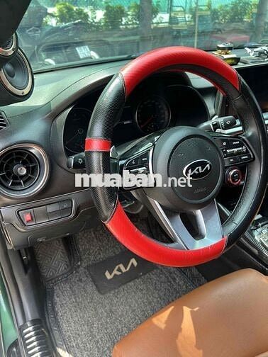 Kia Cerato Xanh lá 5 chỗ