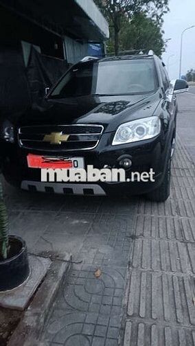 Chevrolet Captiva Đen