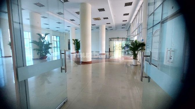 Cho thuê 600m2 Lầu 6 tại 12/1 NTMK, Q1. DT 20x30m. Giá 550k/m2/tháng