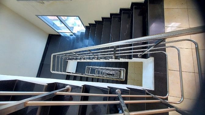 Cho thuê 600m2 Lầu 6 tại 12/1 NTMK, Q1. DT 20x30m. Giá 550k/m2/tháng
