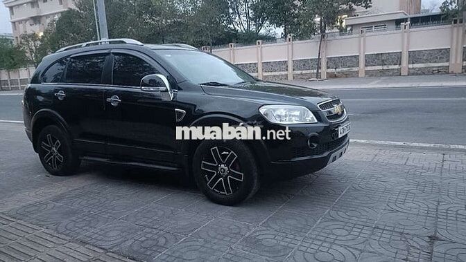 Chevrolet Captiva Đen