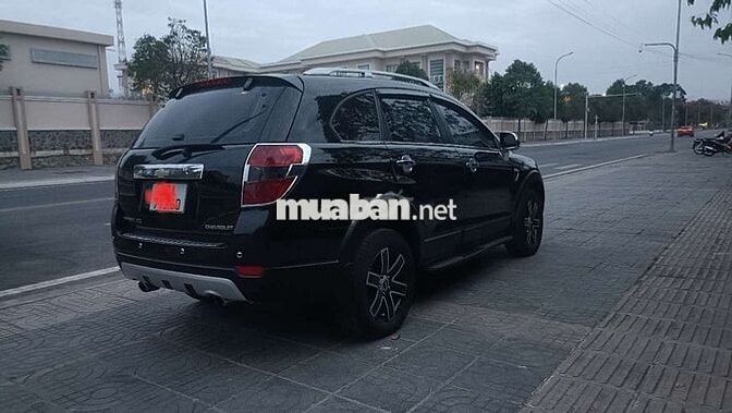 Chevrolet Captiva Đen