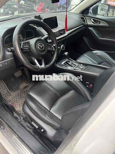 Mazda 3 Luxury 2019 Trắng 90000 km