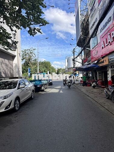 Nhà trệt 2PN hẻm cạnh Vincom Hùng Vương chỉ 5,5 triệu