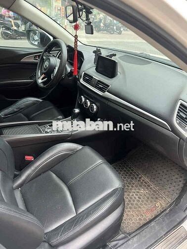 Mazda 3 Luxury 2019 Trắng 90000 km