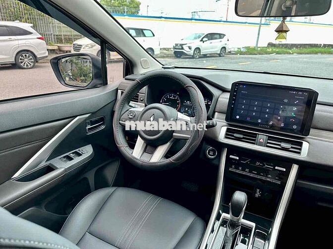 Mitsubishi Xpander Premium 2025 10000 km