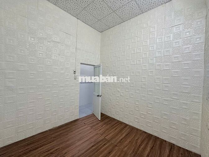 Nhà trệt 2PN hẻm cạnh Vincom Hùng Vương chỉ 5,5 triệu