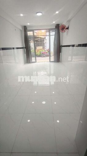 Nhà cấp 4 tổng dt 25 m đường 48 hbc thủ đức