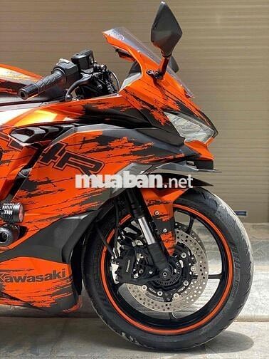 Kawasaki Ninja ZX-4R Đen cam biển 29 mới tinh