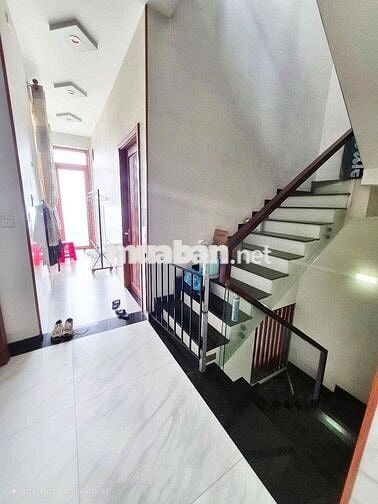 nhà mặt tiền, 90m2 , 3 phòng ngủ, tân biên, biên hoà đồng nai