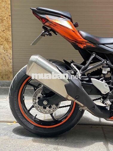 Kawasaki Ninja ZX-4R Đen cam biển 29 mới tinh
