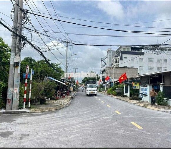 Lô góc 2 mặt tiền hiếm trung tâm thị trấn Củ Chi | chủ bán gấp đi Mỹ