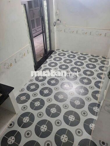 Cho thuê nhà nguyên căn 3 phòng ngủ 1wc 1 máy lạnh 
