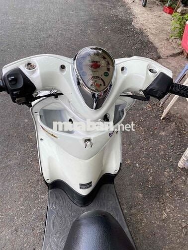 Yamaha Classico màu Trắng