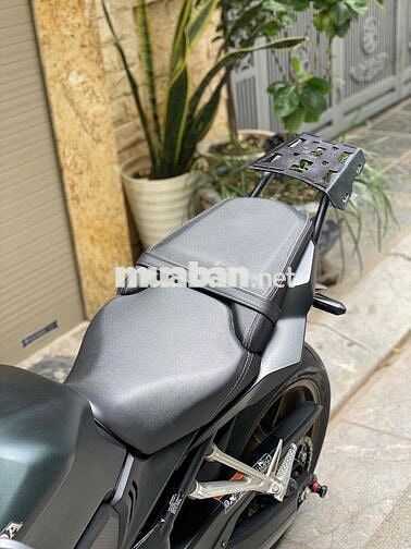 Honda CB650R 2022 Đen sần 10000 km xe lướt mới đep
